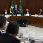Lula diz que verbas do BNDES voltarão a financiar estados, prefeituras e empresas
