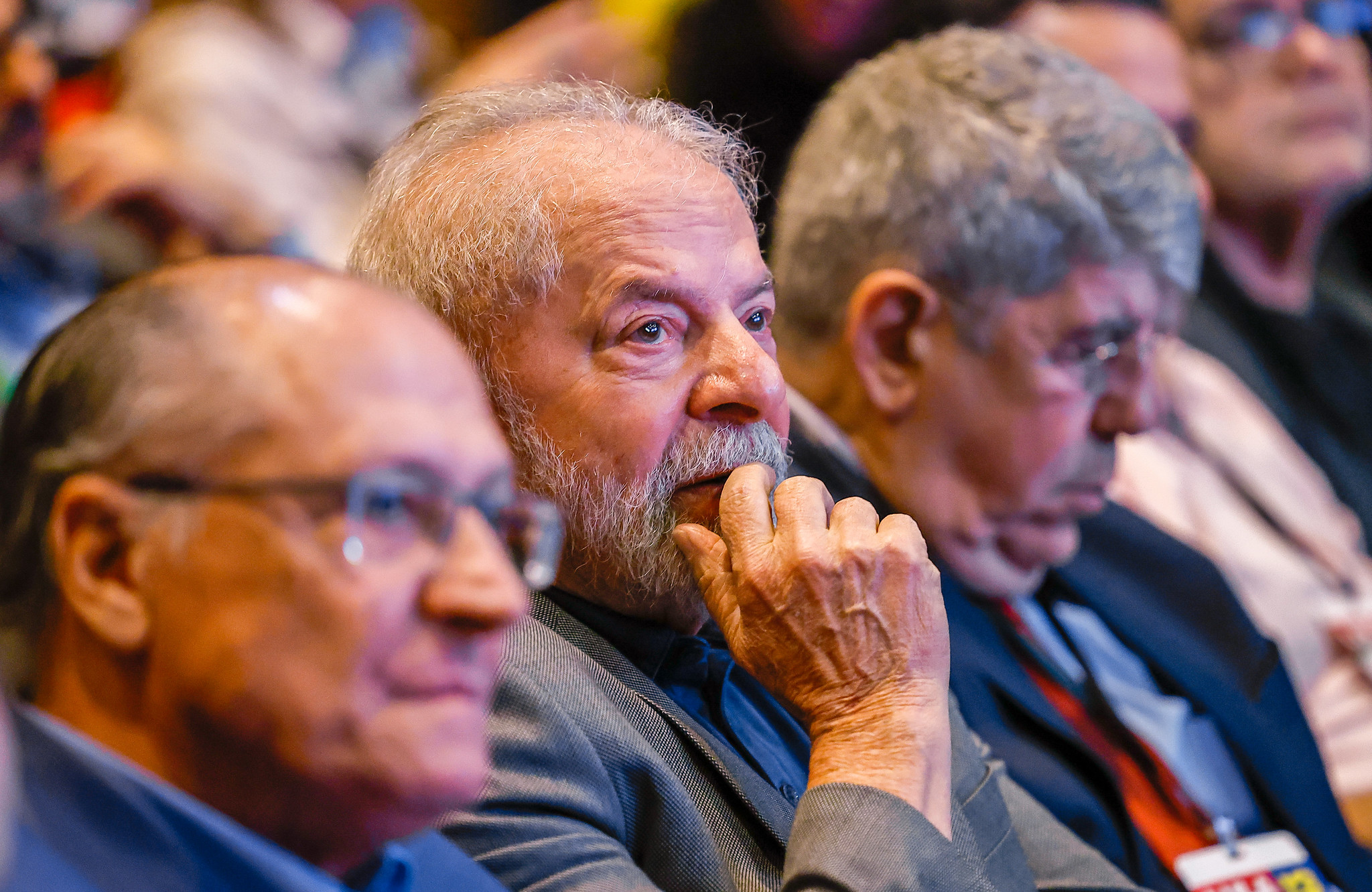 Lula pede retorno às raízes no aniversário de 44 anos do PT e diz que partido mudou a história do Brasil