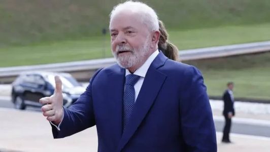 Lula assinou, em 1º de janeiro, decreto que restringe compra de armas e munições