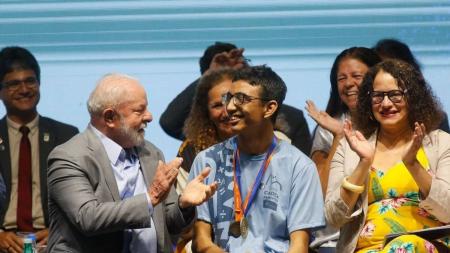 Lula citou ainda o lançamento do novo Programa de Aceleração do Crescimento (PAC)