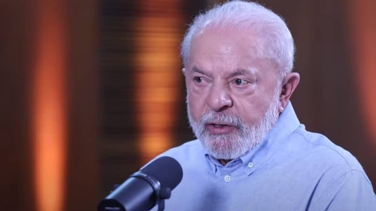 'Quando os dois tiverem humildade vão achar uma solução', diz Lula sobre Putin e Zelensky