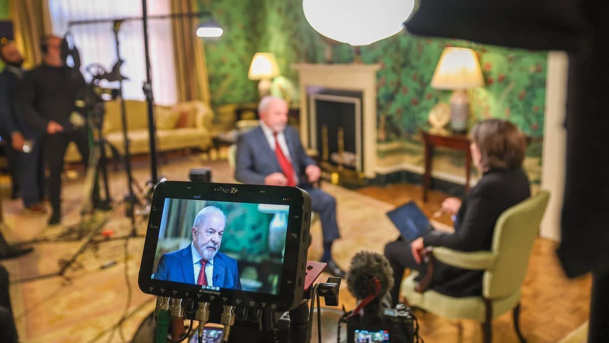 Lula diz que Bolsonaro é uma 'cópia fiel de Trump' e não tem chance de voltar a ser presidente do Brasil