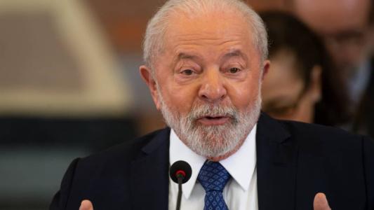 Lula criticou medidas do governo Bolsonaro que flexibilizaram a venda de armas de fogo