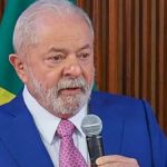 Lula desembarca em Montevidéu para tentar salvar Mercosul de acordo entre Uruguai e China 