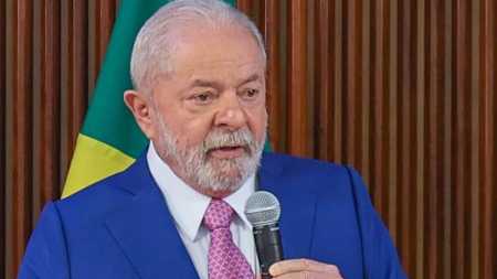 Lula desembarca nesta quarta-feira (25) em Montevidéu, no Uruguai