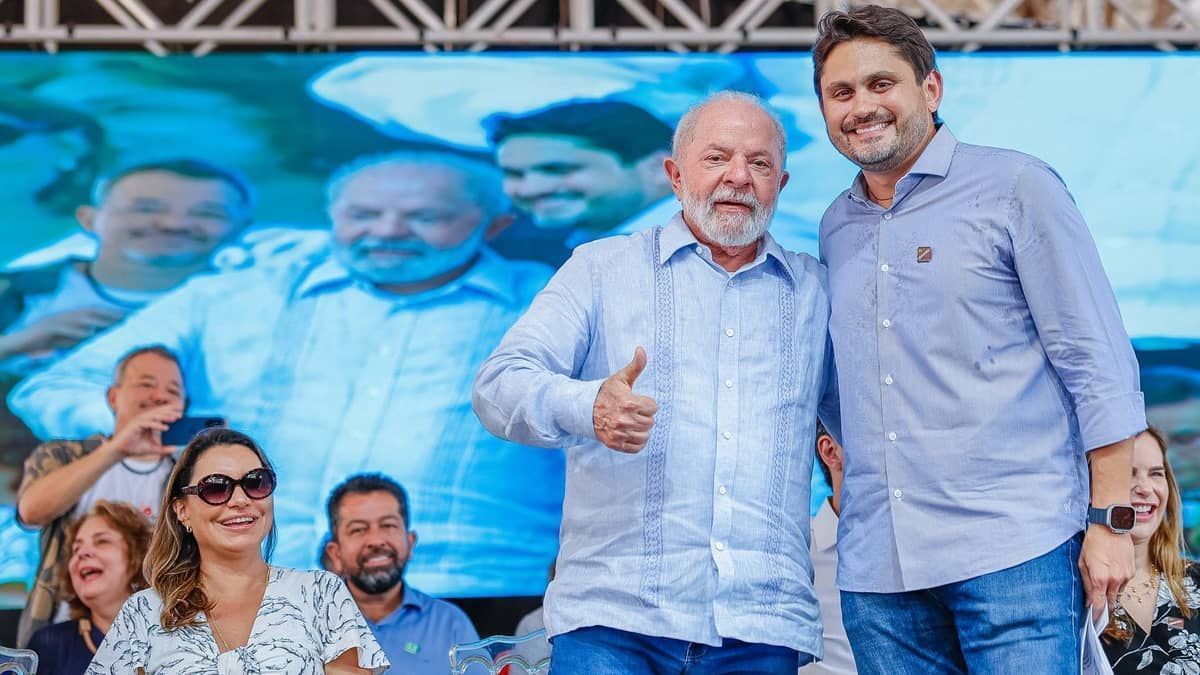 Lula deve se reunir com Juscelino para avaliar permanência do ministro