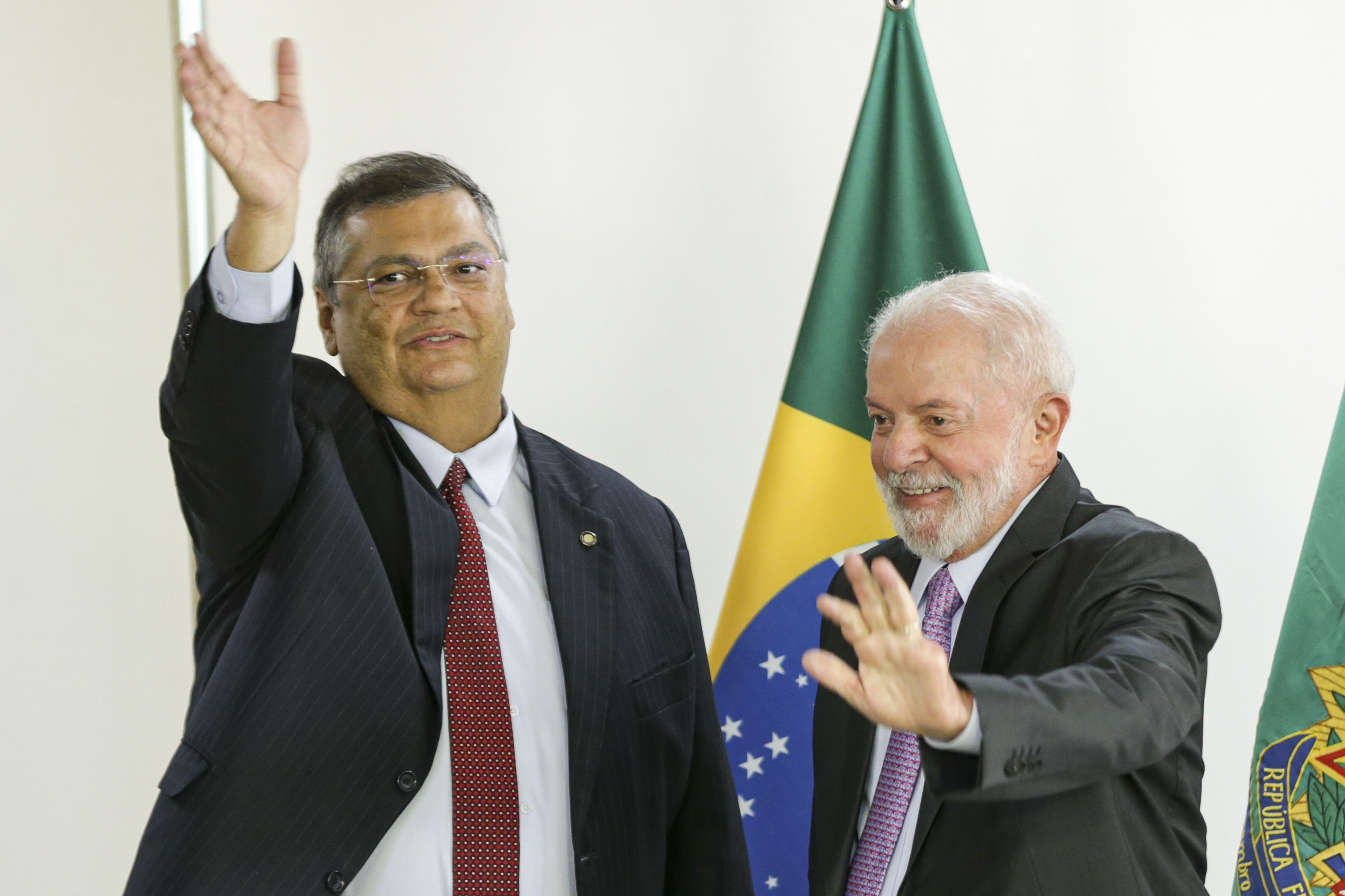 Ao lado de Lula, Dino fará um balanço de sua gestão na área da Segurança Pública