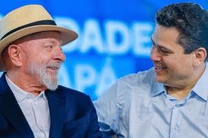Lula e Alcolumbre selam trégua e destravam pautas de interesse do Governo
