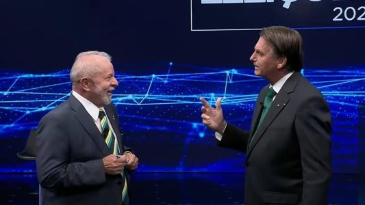 Lula e Bolsonaro participaram de debate na noite de domingo (16)