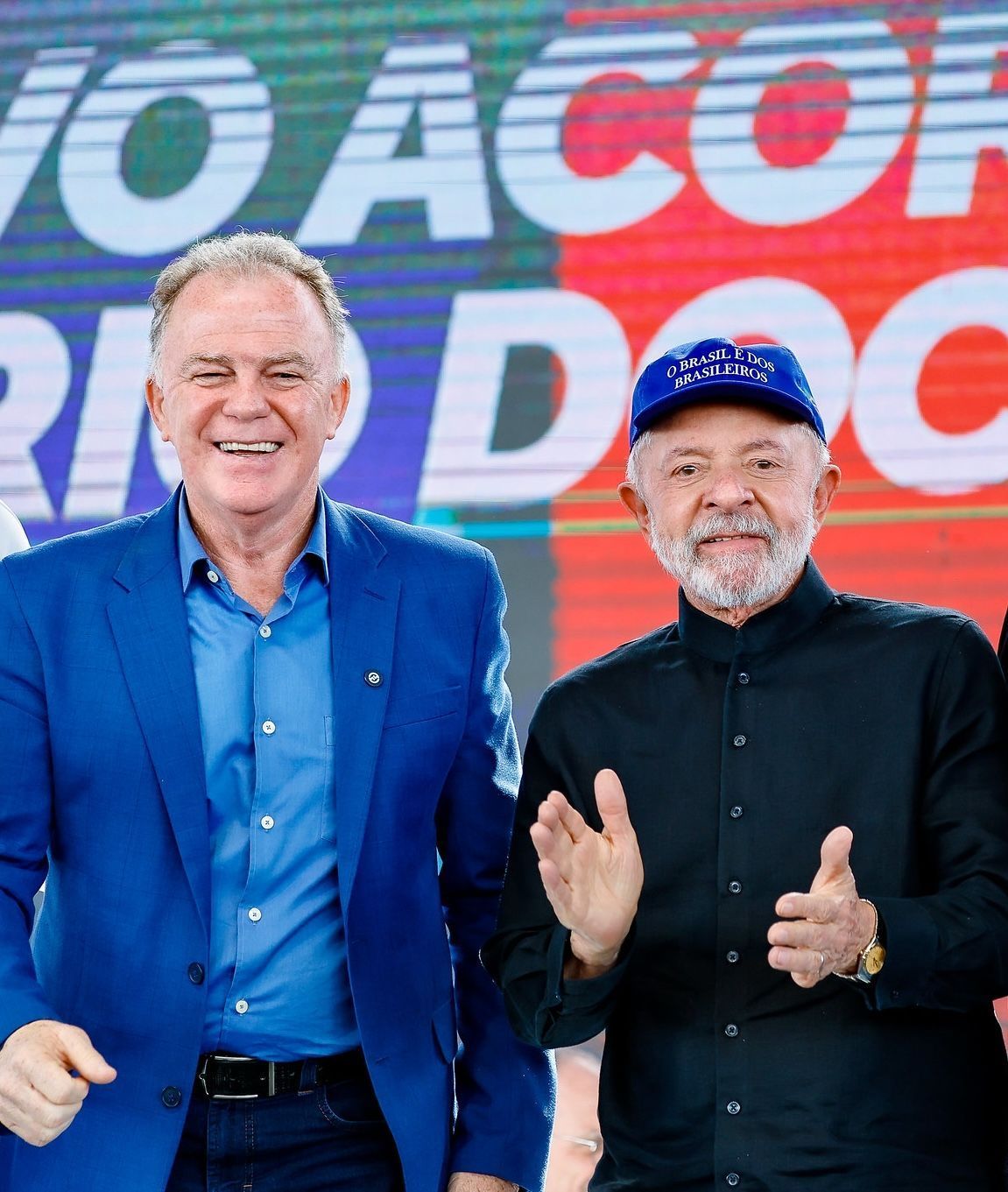 Após viagem ao Chile, Lula recebe governador do ES para liberar curso de medicina e discutir tarifaço