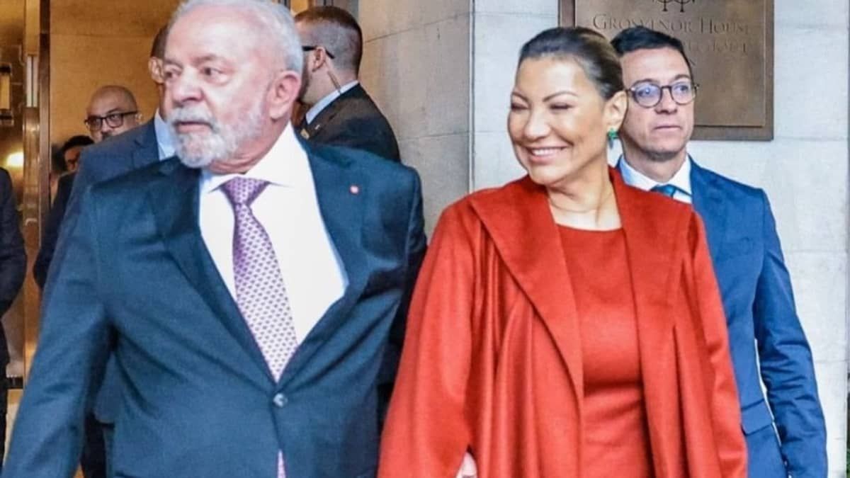 Quanto custou a roupa de Janja para a coroação do Rei Charles III? Saiba quem produziu o vestido da primeira-dama