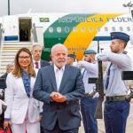 Lula chega a Portugal para agenda que tem discurso, fórum de negócios e homenagem a Chico Buarque
