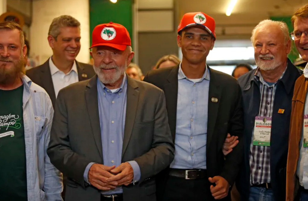 Lula se reúne com o MST neste sábado em Brasília