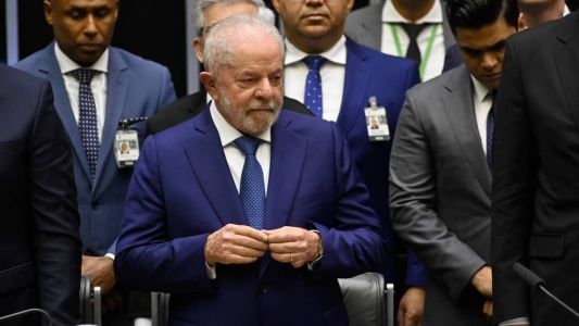 Lula é o 39º Presidente da República Federativa do Brasil
