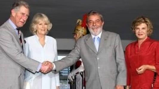 Lula e o então príncipe Charles se reuniram em 2009, em Brasília