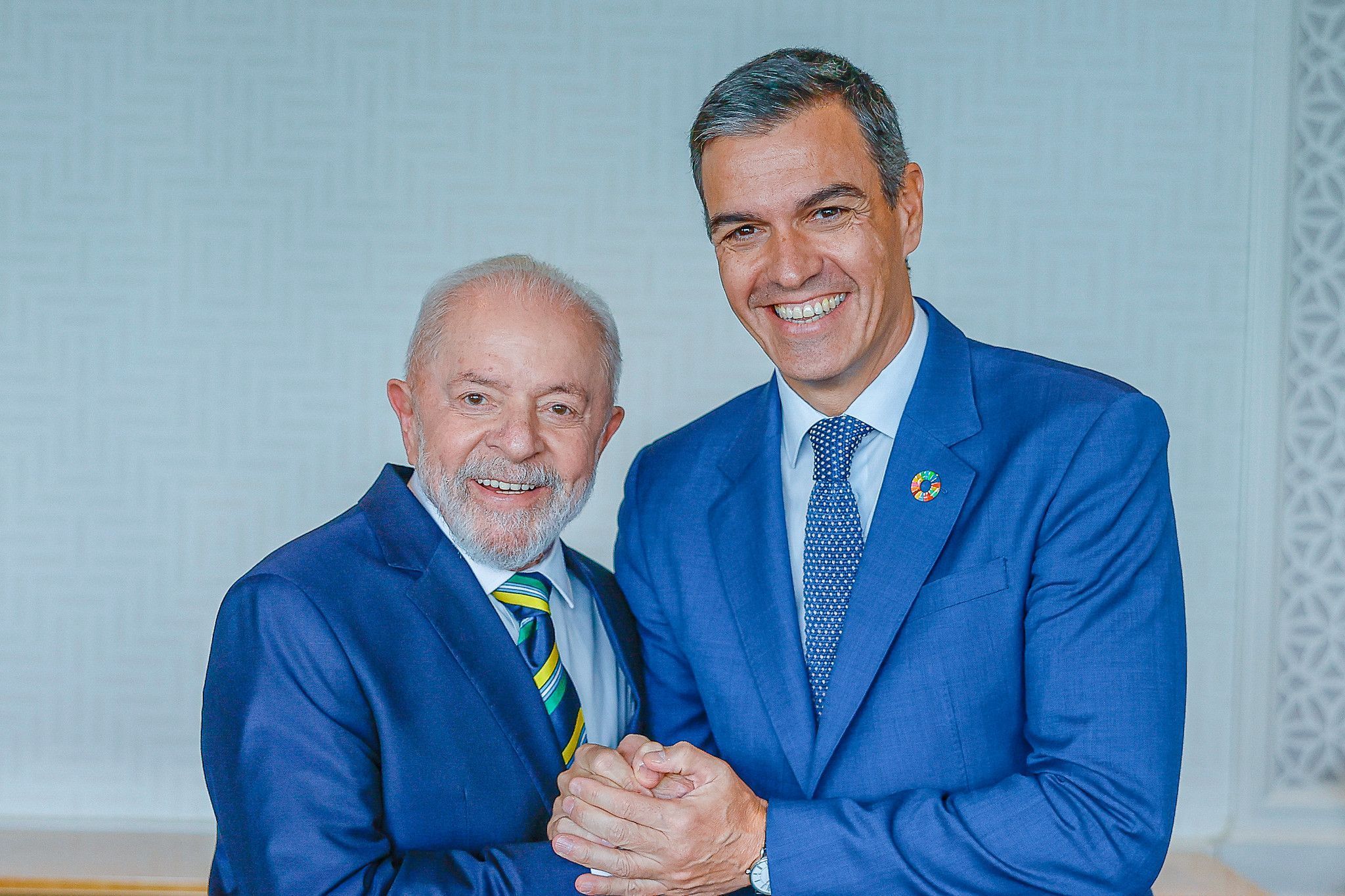 Lula e premiê da Espanha conversam por telefone e focam em acordo Mercosul-UE