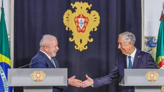 Lula e Rebelo concederam entrevista coletiva lado a lado em Lisboa