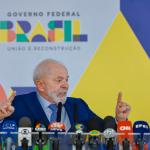 Lula minimiza alta dos juros e diz que Galípolo não pode dar 'cavalo de pau' no Banco Central