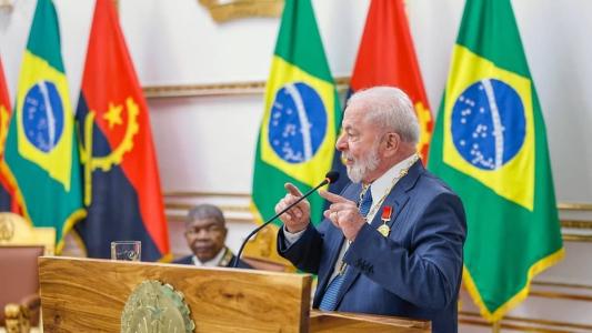 Lula encerra viagem oficial à África neste domingo (27)