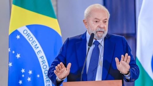 Lula explica porque desonerou a folha de pagamento
