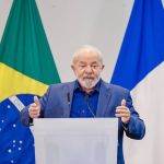 Lula continua estável e evoluindo bem, informa boletim médico