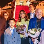 Ao lado de Pacheco, Lula desembarca em Xangai e é recebido pela ex-presidente Dilma ROusseff