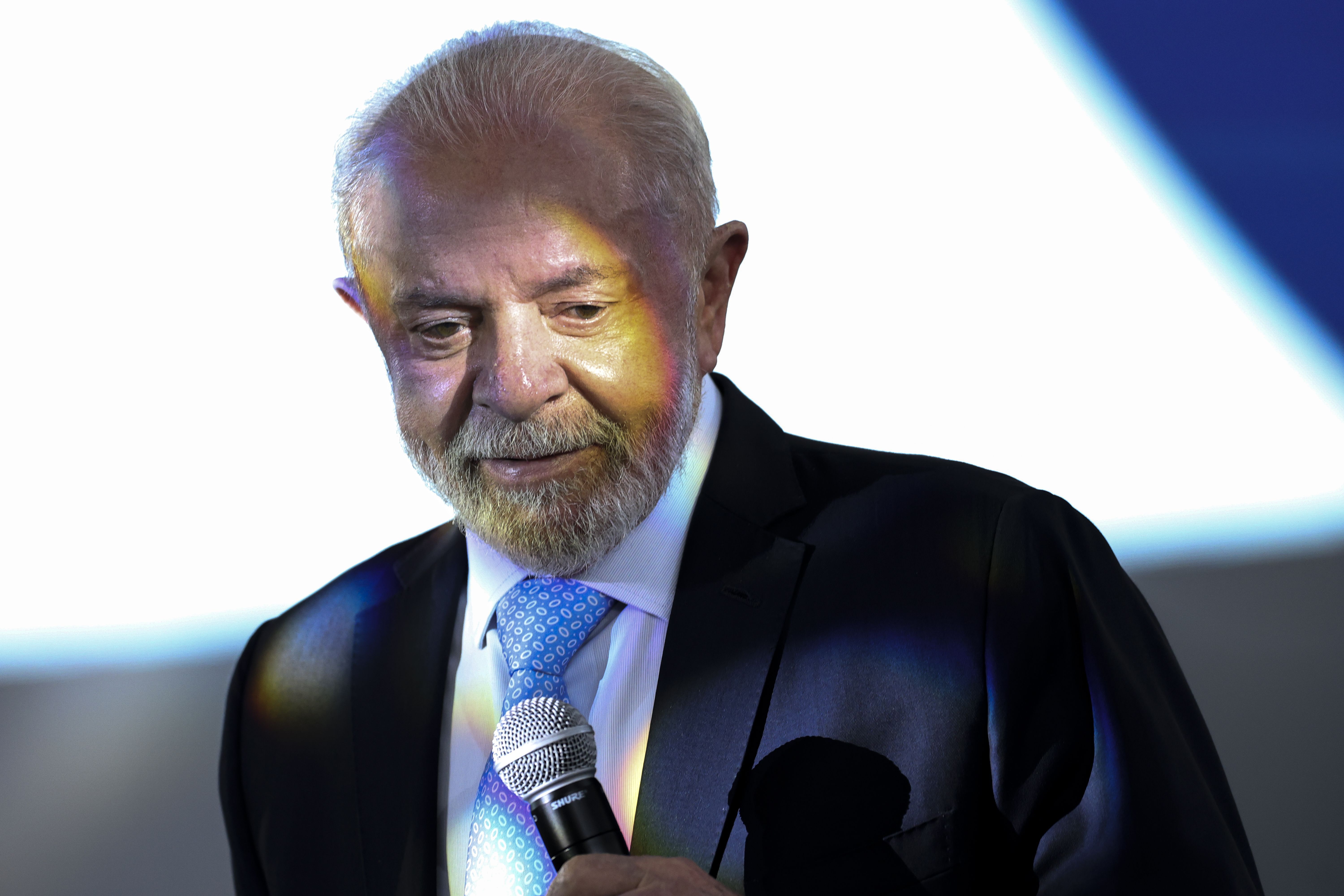 Genial/Quaest: Em queda, aprovação de Lula chega a 45%, contra 49% de rejeição