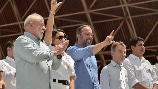 Lula, Janja e Silveira estiveram em Parintins nesta sexta-feira (4)