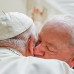 Lula lamenta a morte do papa Francisco e decreta luto de 7 dias no Brasil