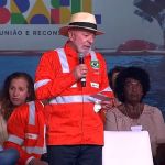 Lula diz ser contra combustível fóssil, mas admite dependência financeira do petróleo