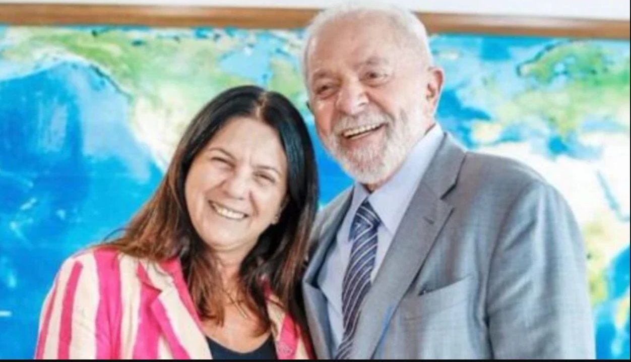 Irmão de Janja é contratado para campanha de aliada de Lula em Cabo Frio