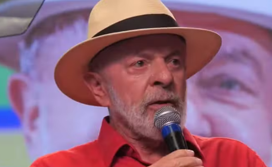 Em evento do PT, Lula reconhece falha na comunicação e cobra diálogo do partido com igrejas e periferias