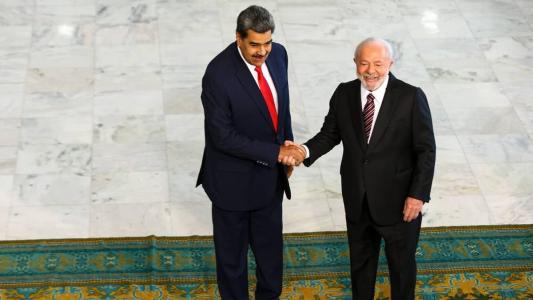 Lula recebeu presidente Nicolás Maduro no Palácio do Planalto nesta segunda-feira (29)