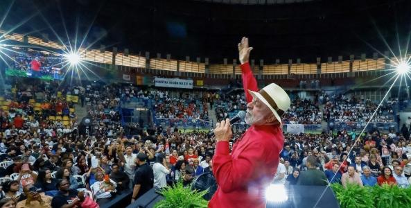 Presidente Lula participou de anúncio de novos cursinhos populares neste sábado (18), na Grande São Paulo