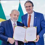 Lula sanciona projeto que cria bolsa permanência do ensino médio; valores ainda não foram definidos