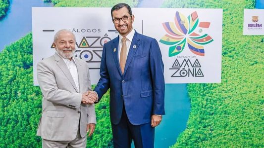 Lula se encontrou com o sultão dos Emirados Árabes durante a Cúpula da Amazônia