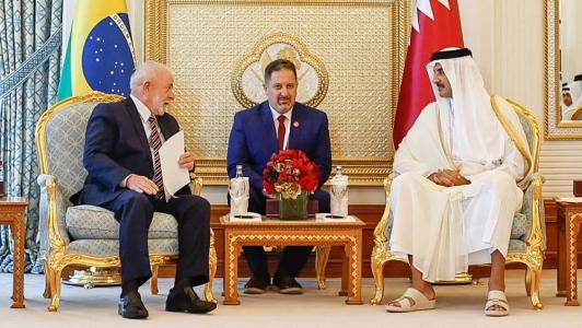 Lula se reuniu com Emir do Catar nesta quinta-feira (30/11)