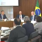 'Meu gabinete e de meus ministros estarão abertos', diz Lula em encontro com governadores