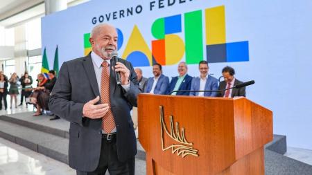 Lula se reuniu com representantes de centrais sindicais nesta quarta-feira (18)