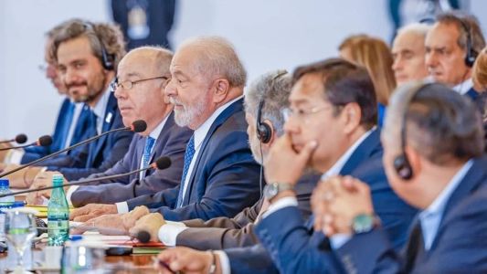 Lula sugere BNDES para construção de uma poupança dos países da América do Sul.