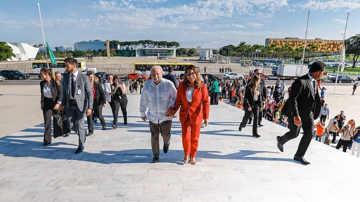 Deputados da base de Lula assinam pedido de impeachment; saiba quem