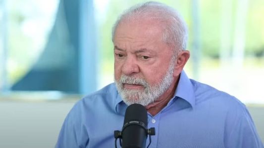 Lula voltou a criticar o presidente do Banco Central, Roberto Campos Neto, durante transmissão nesta terça-feira