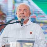Lula diz que prisão de Assange 'vai contra a defesa da democracia' e faz apelo por mobilização