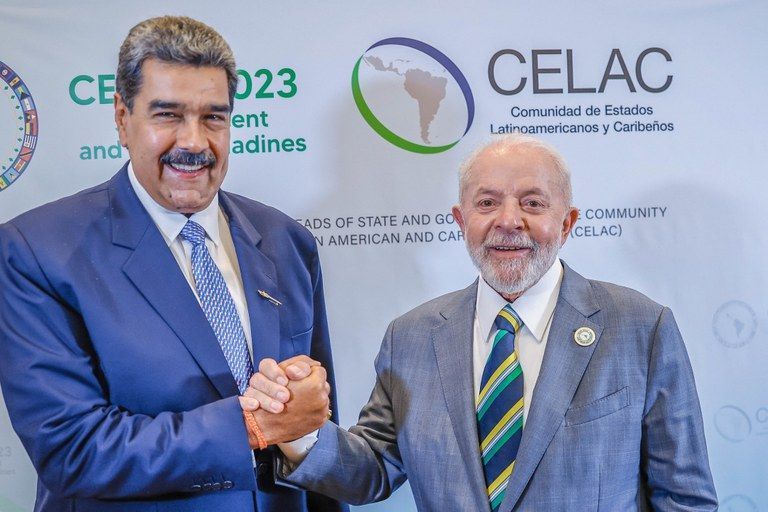 Lula conversa com Maduro sobre eleições presidenciais na Venezuela