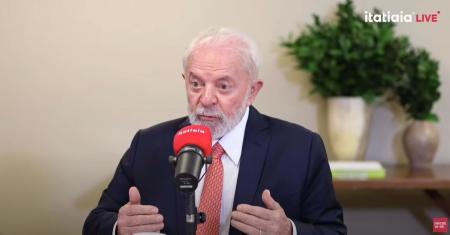 O texto aponta que o ex-gerente de comunicação da Petrobras Geovane de Morais teria adotado um esquema de desvios de recursos da estatal com anuência do ex-presidente