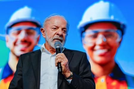 O texto aponta que o ex-gerente de comunicação da Petrobras Geovane de Morais teria adotado um esquema de desvios de recursos da estatal com anuência do ex-presidente