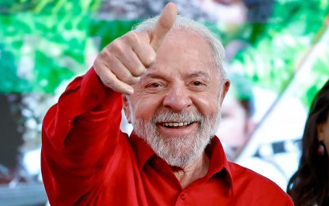 O texto aponta que o ex-gerente de comunicação da Petrobras Geovane de Morais teria adotado um esquema de desvios de recursos da estatal com anuência do ex-presidente