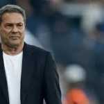 Apesar de derrota, Luxemburgo vê Corinthians brigando no 'topo da tabela'