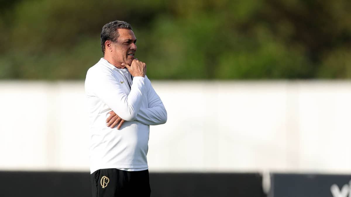 Luxemburgo sobre trabalho no Corinthians: “Em momento algum senti pressão interna”