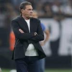 Luxemburgo rasga elogios à promessa da base do Corinthians após empate